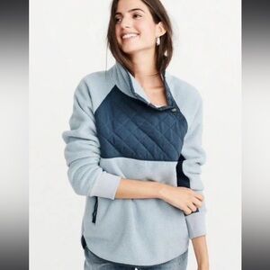 Abercrombie & Fitch Blue Quilted Fleece Pullover Size Small